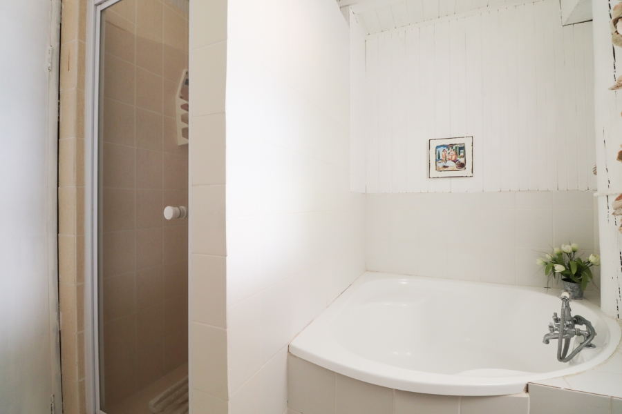 4 Bedroom Property for Sale in Stilbaai Wes Western Cape